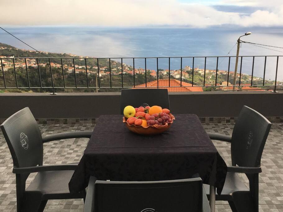 Casa Dos Avos Domingos & Matilde Villa Estreito Da Calheta Luaran gambar