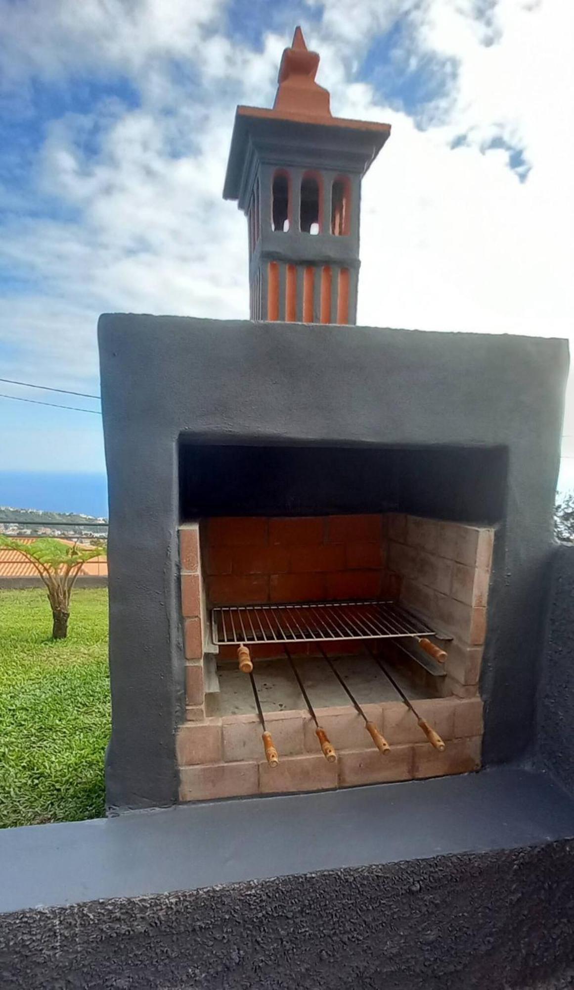Casa Dos Avos Domingos & Matilde Villa Estreito Da Calheta Luaran gambar